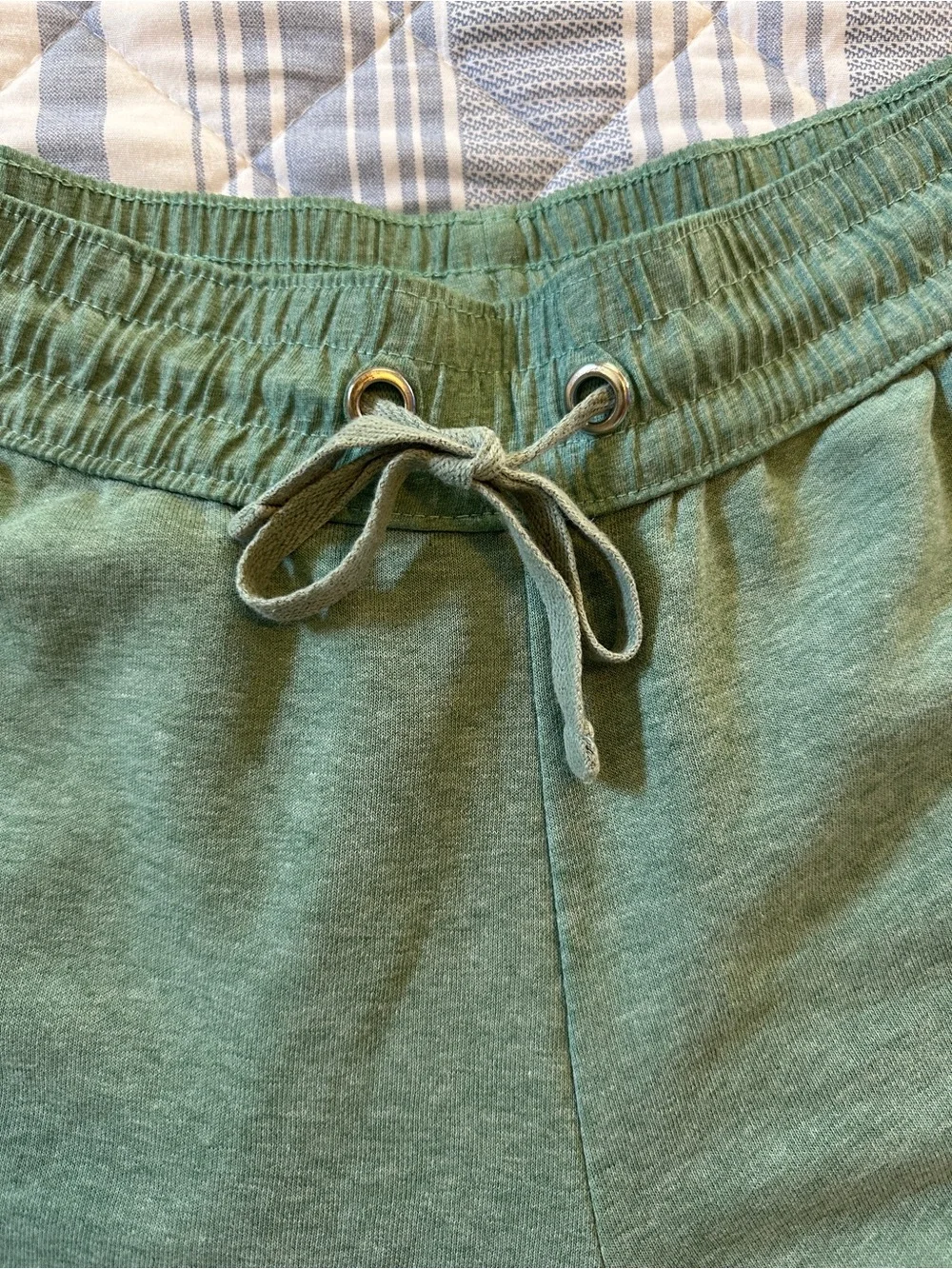 H&M Basic Green Drawstring Lounge Shorts Size Medium